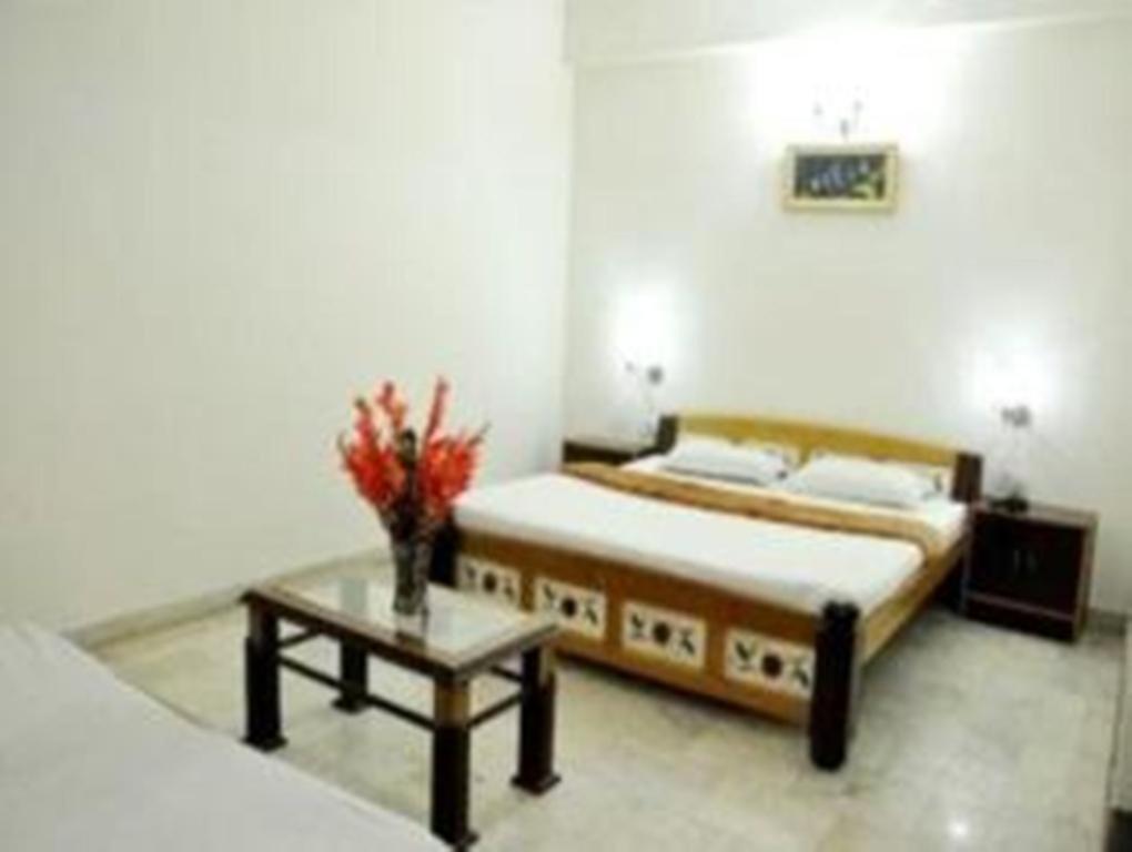 Hotel Dawat Palace Agra  Exterior photo