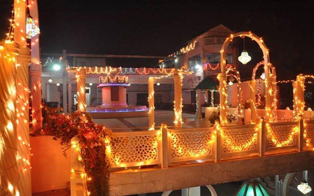 Hotel Dawat Palace Agra  Exterior photo